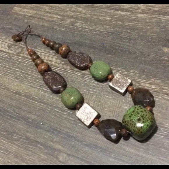 🛍HOST PICK🛍Chunky Stone Necklace - Picture 2 of 5